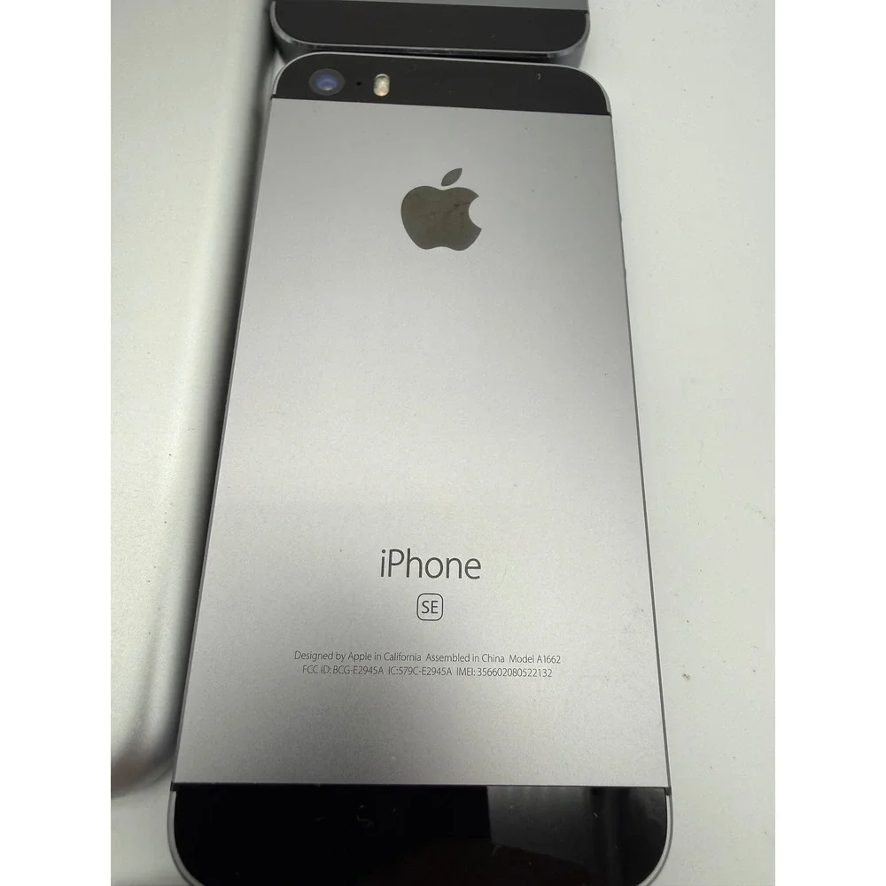 Apple iPhone iPad Lot 9 Devices Untested For Parts iPhone SE 6s 5c 4s iPad